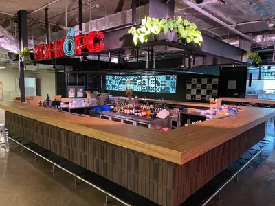 Барные стойки. Ресепшены